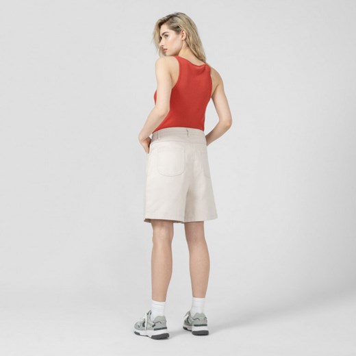 Damskie spodenki jeansowe OUTHORN OTHSS23TSHOF115 - beżowe Outhorn L Sportstylestory.com