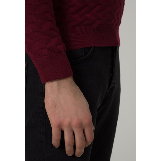 Burton Menswear London CHEVRON Sweter red zalando brazowy materiałowe