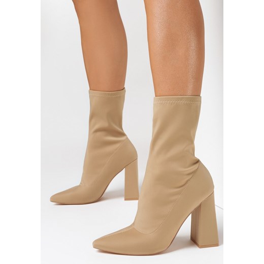 Ciemnobeżowe Botki Ompharis 38 wyprzedaż born2be.pl