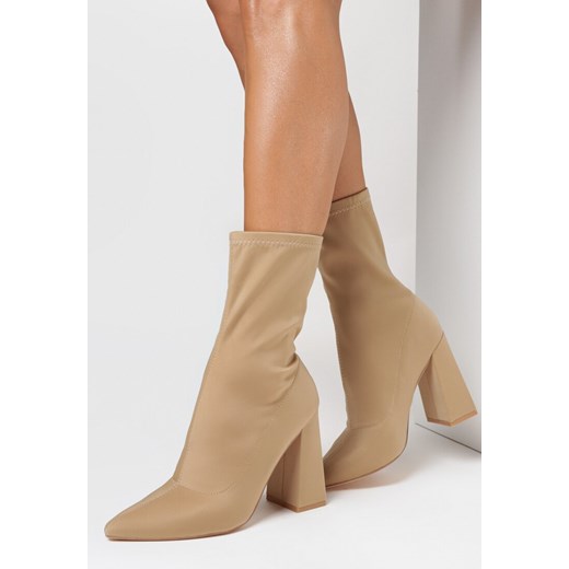 Ciemnobeżowe Botki Ompharis 39 okazja born2be.pl