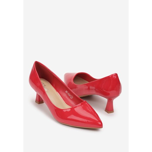 Czerwone Lakierowane Czółenka ze Szpiczastym Noskiem na Niskim Obcasie Chantela 41 born2be.pl okazyjna cena
