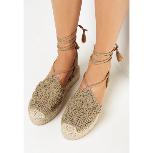 Espadryle damskie Born2be zielone z klamrą na platformie 