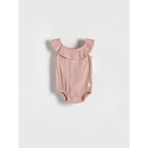 Reserved - Body z falbaną - różowy ze sklepu Reserved w kategorii Body niemowlęce - zdjęcie 156827089