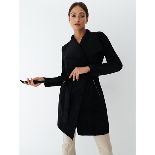 Mohito - Płaszcz z wiązaniem w talii - Czarny ze sklepu Mohito w kategorii Płaszcze damskie - zdjęcie 156847106