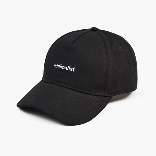 Cropp - Czarna czapka z daszkiem minimalist - Czarny Cropp Uniwersalny Cropp