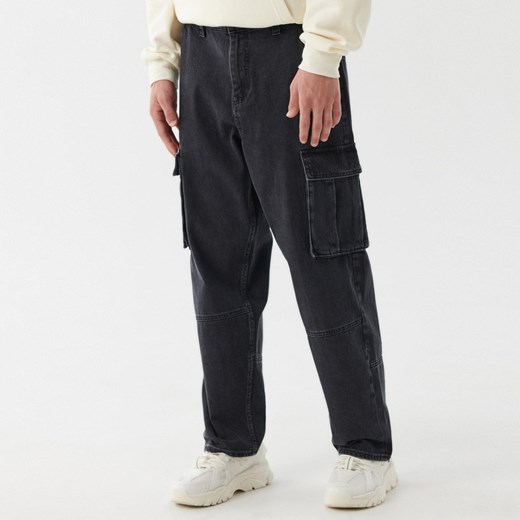 Cropp - Czarne jeansy z kieszeniami cargo - Czarny Cropp 32/32 okazyjna cena Cropp