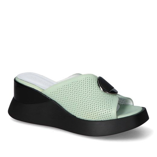 Klapki Bombonella G030.1376/442 Zielone lico ze sklepu Arturo-obuwie w kategorii Klapki damskie - zdjęcie 156889239