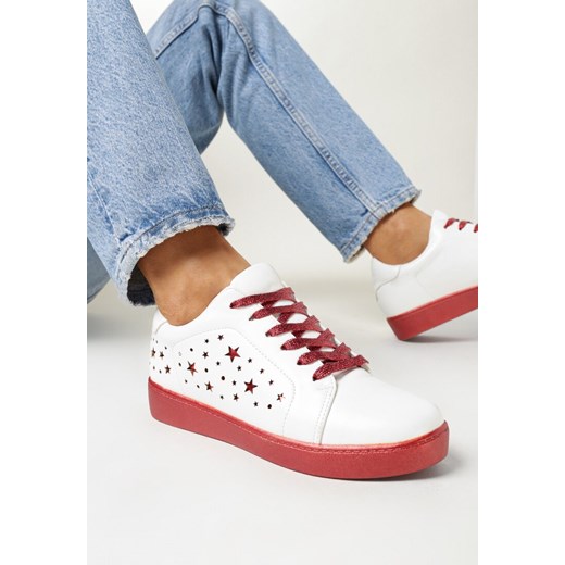 Biało-Czerwone Sneakersy Sznurowane Tazaya ze sklepu born2be.pl w kategorii Buty sportowe damskie - zdjęcie 156903725