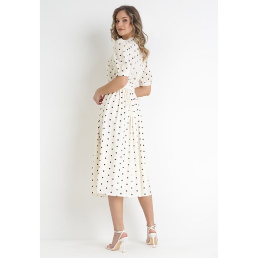 Jasnobeżowa Sukienka Maxi z Gumką w Talii i Materiałowym Paskiem z Klamrą M Born2be Odzież promocja