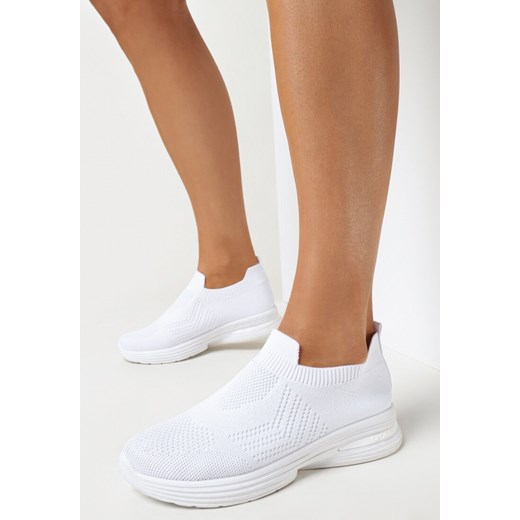 Białe Płaskie Buty Sportowe z Elastyczną Cholewką przed Kostkę Atale ze sklepu born2be.pl w kategorii Buty sportowe damskie - zdjęcie 157050419