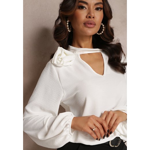 Biała Bluzka z Ozdobnym Kwiatem Tolna ze sklepu Renee odzież w kategorii Bluzki damskie - zdjęcie 157083356