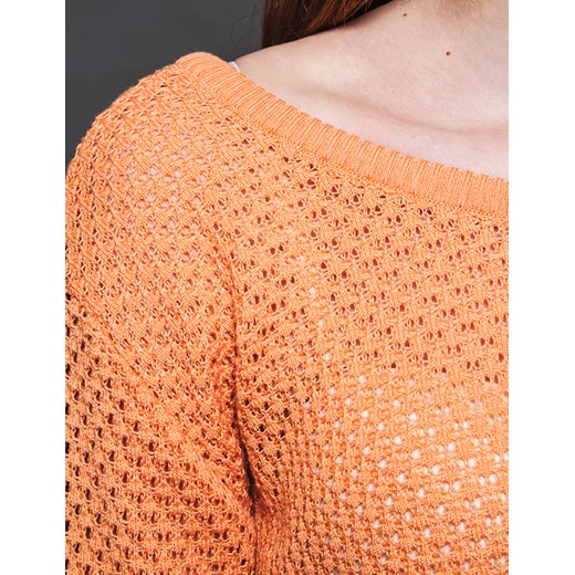 Ażurowy sweter dekolt w szpic na... factoryprice-pl pomaranczowy jeans