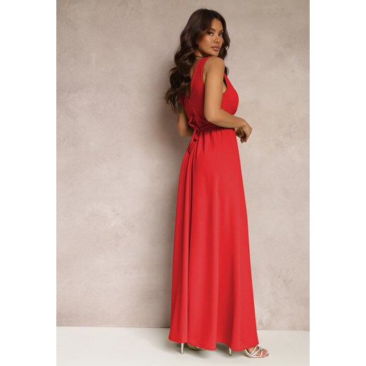 Czerwona Rozkloszowana Sukienka z Wycięciem i Paskiem w Cyrkonie Elineta Renee ONE SIZE promocyjna cena Renee odzież