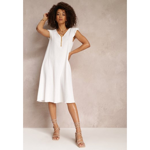 Biała Sukienka Midi Trapezowa z Materiału z Ozdobnym Tłoczeniem Emlia ze sklepu Renee odzież w kategorii Sukienki - zdjęcie 157114085
