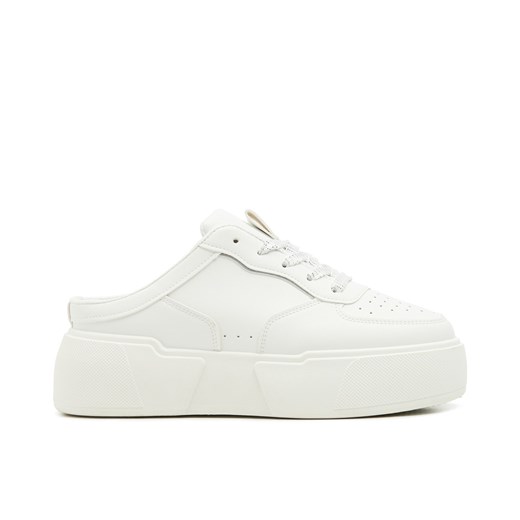 Cropp - Białe sneakersy na platformie - Biały Cropp 40 Cropp