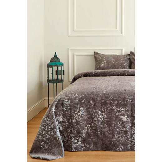 Narzuta na łóżko AVENA w pudełku prezentowym z poduszkami Soft Cotton (260x270cm+50x70cm(2)+50x70cm(2)) SoftCotton.pl