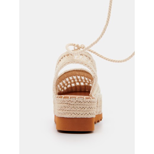 Mohito - Espadryle na platformie - Kremowy Mohito 40 Mohito