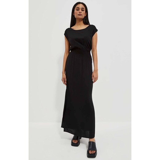 Wiskozowa sukienka maxi z odkrytymi plecami w kolorze czarnym 4050, Kolor czarny, Rozmiar XS, Moodo ze sklepu Primodo w kategorii Sukienki - zdjęcie 157483078