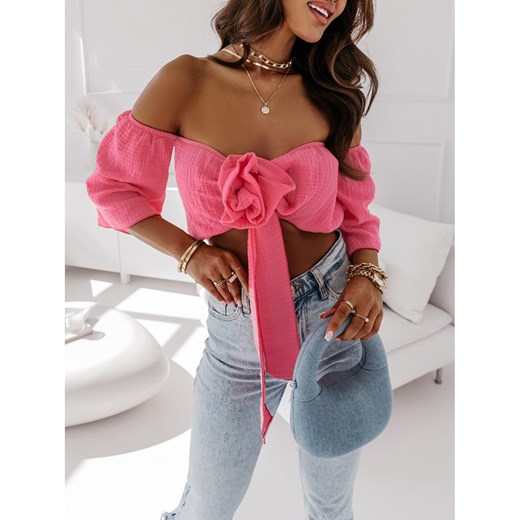 Muślinowa bluzka crop top z ozdobną różą CANIS - różowa Magmac one size magmac.pl