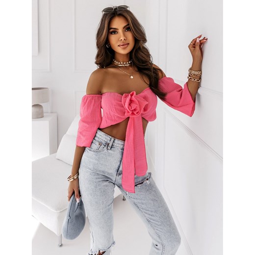 Muślinowa bluzka crop top z ozdobną różą CANIS - różowa Magmac one size magmac.pl