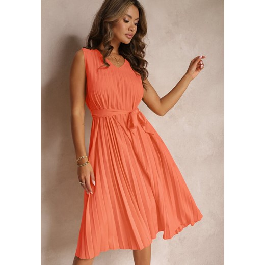 Pomarańczowa Sukienka Midi z Plisowanej Tkaniny z Materiałowym Paskiem Eudoxia ze sklepu Renee odzież w kategorii Sukienki - zdjęcie 157489299
