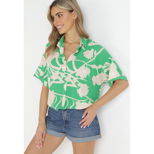 Zielona Bluzka z Krótkimi Rękawami w Kwiaty Selenes ze sklepu Born2be Odzież w kategorii Bluzki damskie - zdjęcie 157499176