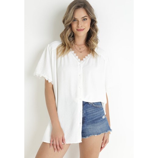 Biała Koszula z Koronką Hannali ze sklepu Born2be Odzież w kategorii Koszule damskie - zdjęcie 157540615