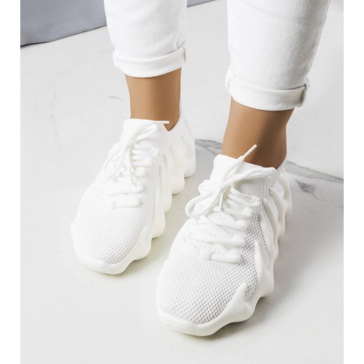 Białe przewiewne sneakersy Muriel Gemre 37 okazyjna cena gemre