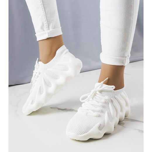 Białe przewiewne sneakersy Muriel Gemre 41 wyprzedaż gemre