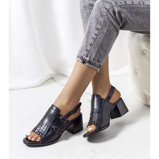 Czarne skórzane sandały z cholewką Zand ze sklepu gemre w kategorii Sandały damskie - zdjęcie 157576105