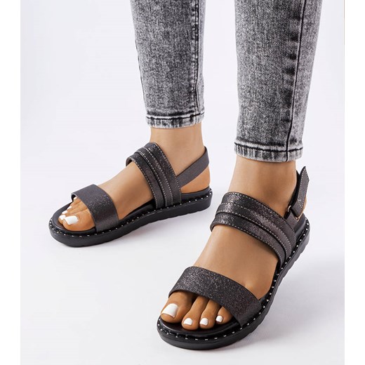 Czarne błyszczące sandały Felicienne ze sklepu gemre w kategorii Sandały damskie - zdjęcie 157582725