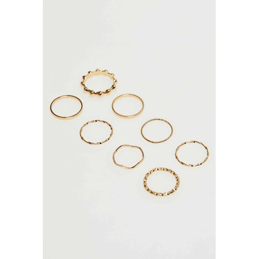 Zestaw delikatnych pierścionków w kolorze złota ze sklepu Moodo.pl w kategorii Pierścionki - zdjęcie 158037836
