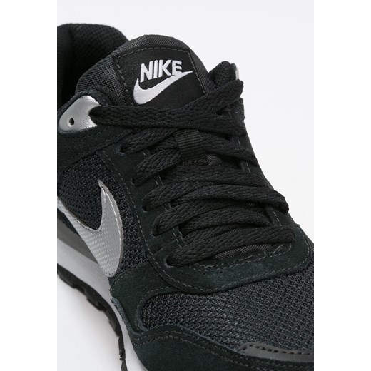 Nike Sportswear MD RUNNER Tenisówki i Trampki black/metallic silver/white zalando czarny sportowy