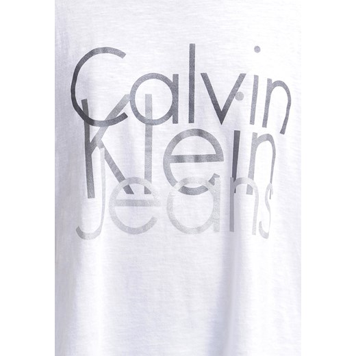 Calvin Klein Jeans TAMMY Tshirt z nadrukiem bright white zalando bialy jeans