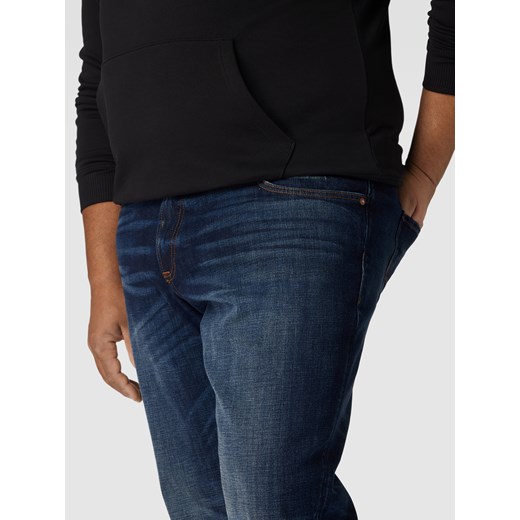 Jeansy PLUS SIZE o kroju comfort fit z dodatkiem streczu model ‘Mike’ 44/34 Peek&Cloppenburg