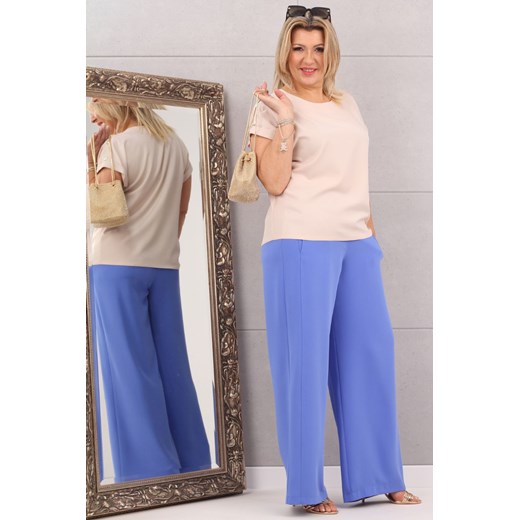 Zwiewna bluzka z guziczkami na ramionach beżowa - 42 Femimoda 42 femimoda.pl
