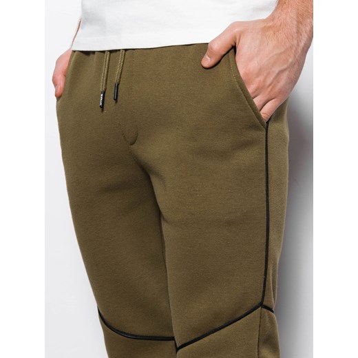 Spodnie męskie dresowe joggery z kontrastowymi elementami - ciemnooliwkowe V4 OM-PASK-22FW-001 ze sklepu ombre w kategorii Spodnie męskie - zdjęcie 159002529