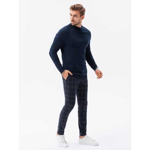 Sweter męski z półgolfem o gładkiej strukturze - granatowy V2 E178 L ombre