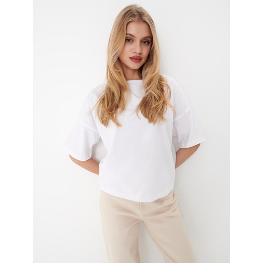 Mohito - Klasyczny t-shirt - biały ze sklepu Mohito w kategorii Bluzki damskie - zdjęcie 159049046