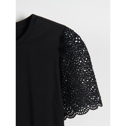 Bluzka damska Reserved z okrągłym dekoltem z krótkim rękawem 