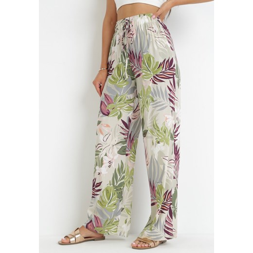 Beżowe Szerokie Spodnie z Wiskozy w Kwiaty Naomie ze sklepu Born2be Odzież w kategorii Spodnie damskie - zdjęcie 159097288