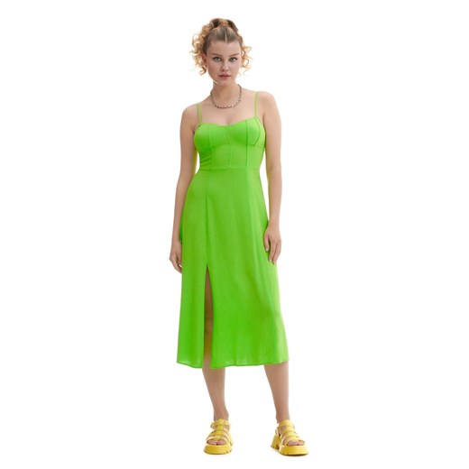 Sukienka Cropp midi w serek casual