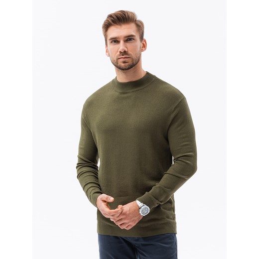 Sweter męski z półgolfem o gładkiej strukturze - oliwkowy V7 E178 ze sklepu ombre w kategorii Swetry męskie - zdjęcie 159247086