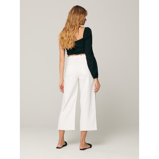 Sinsay - Jeansy cropped high waist - Kremowy Sinsay 34 Sinsay