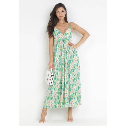 Zielona Plisowana Sukienka Maxi na Cienkich Regulowanych Ramiączkach Iazza ze sklepu Born2be Odzież w kategorii Sukienki - zdjęcie 160153535