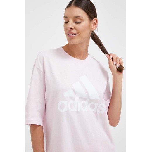 adidas t-shirt bawełniany kolor różowy IC9860 ze sklepu ANSWEAR.com w kategorii Bluzki damskie - zdjęcie 160214029