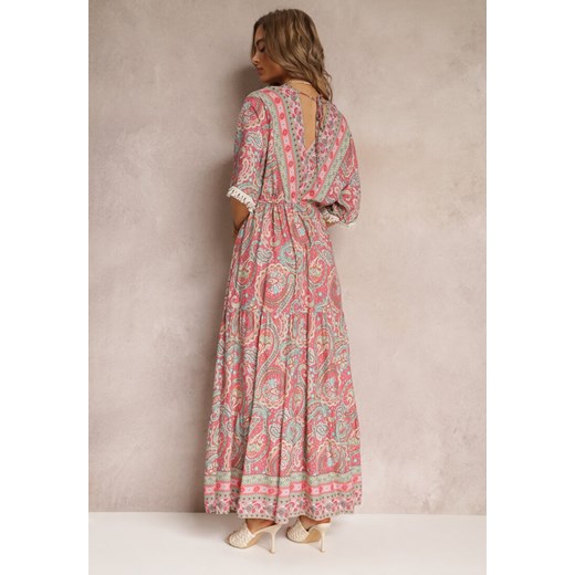 Różowa Wiskozowa Maxi Sukienka o Rozkloszowanym Fasonie z Frędzami Angire Renee L promocyjna cena Renee odzież