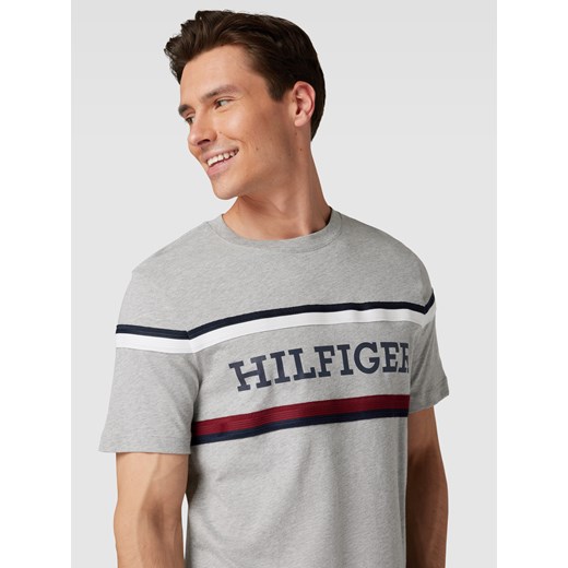 T-shirt z detalami z logo Tommy Hilfiger XL wyprzedaż Peek&Cloppenburg 