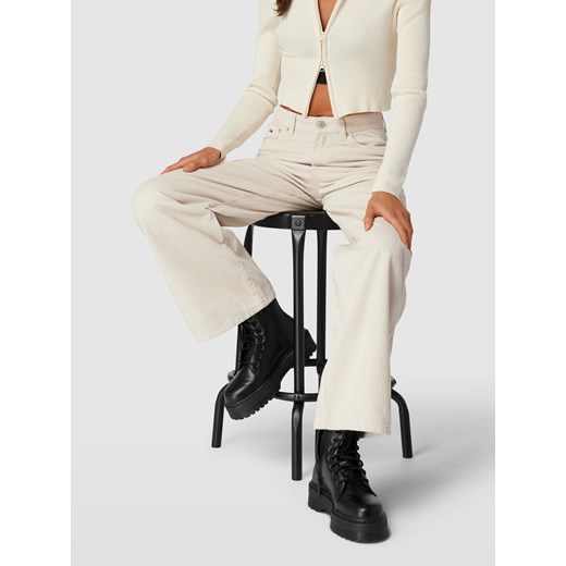 Spodnie sztruksowe z naszywką z logo model ‘Claire’ Tommy Jeans 29/32 wyprzedaż Peek&Cloppenburg 