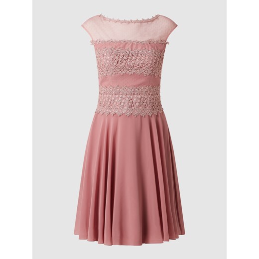 Sukienka Luxuar Fashion rozkloszowana